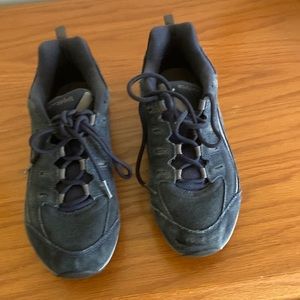 Easy Spirit women’s blue suede run/walk size 8W shoes-preowned - Romy